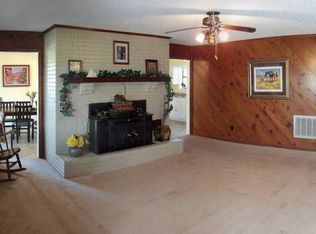 1563 Gravel Springs Rd, Senatobia, MS 38668