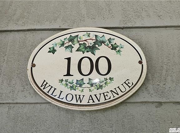 4th image of 100 Willow Ave