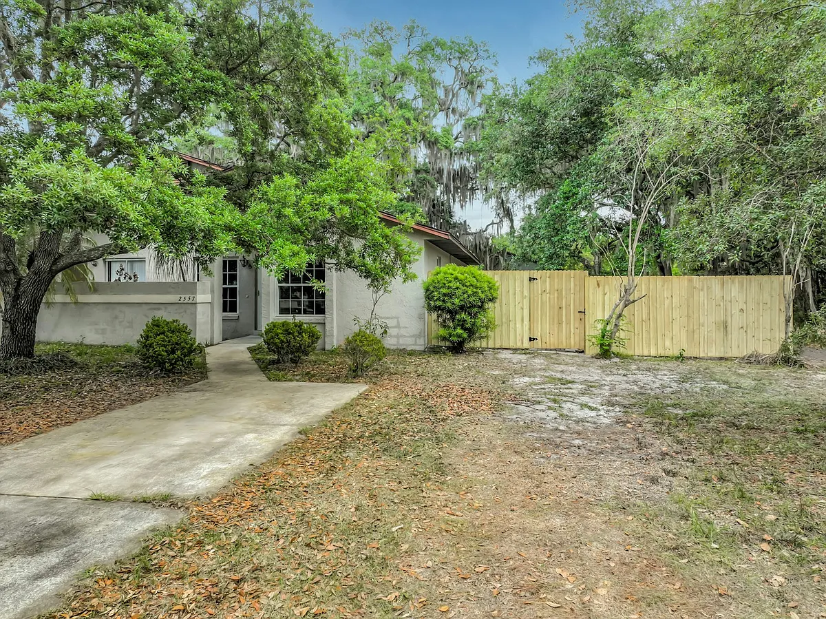 Building Photo - 2557 Riva Ct