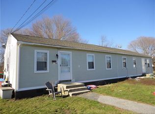 17 Utica Ct, Groton, CT 06340