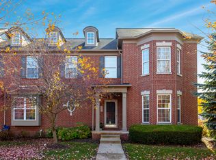 49651 Courtyard Ln, Canton, MI 48188