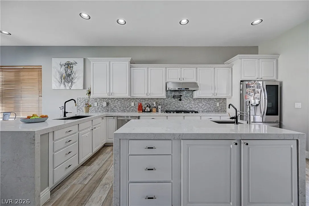 4 bed, 3.5 bath, 3051 sqft, $5,200 — Photo 4