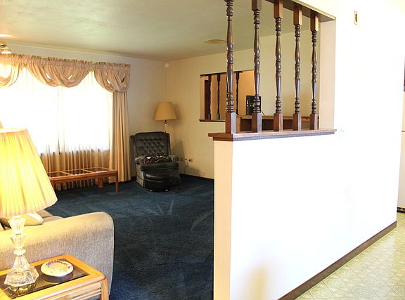 5th image of 610 N Frolic Ave