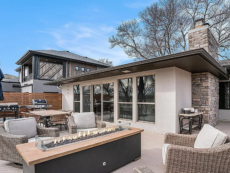 2730 Logan Dr — Photo 8
