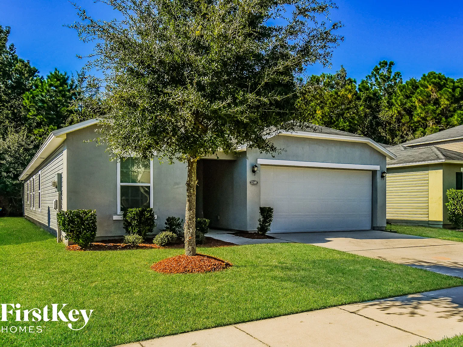 3 bed, 2.0 bath, 1638 sqft, $2,415 — Photo 1