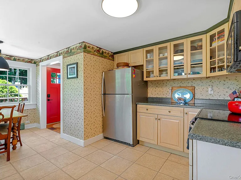 1825 Main Bayview Rd — Photo 13