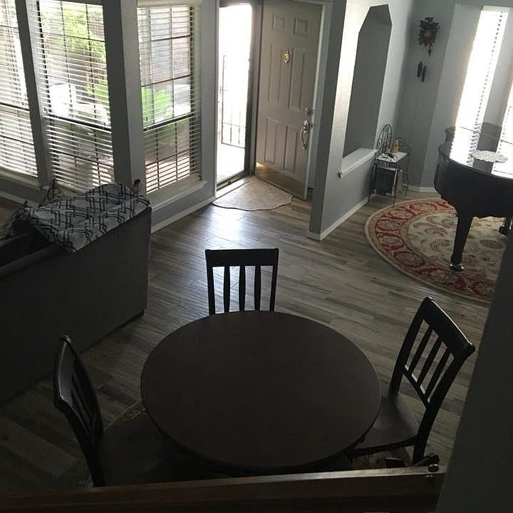 Main living/dining