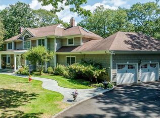 155 Jennings Road, Cold Spring Harbor, NY 11724