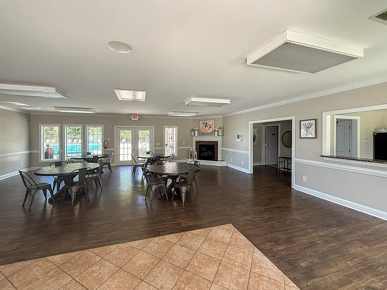 172 Huzzas Cir — Photo 45