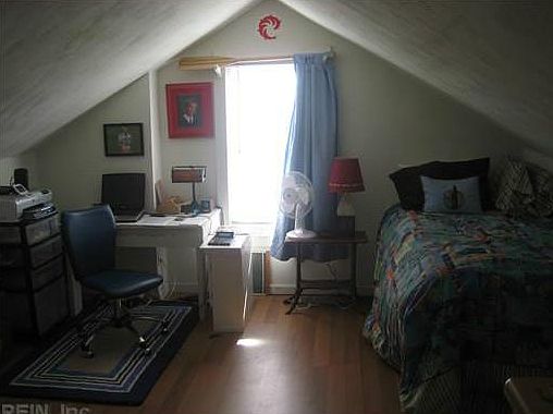 4th image of 319 24th St #B