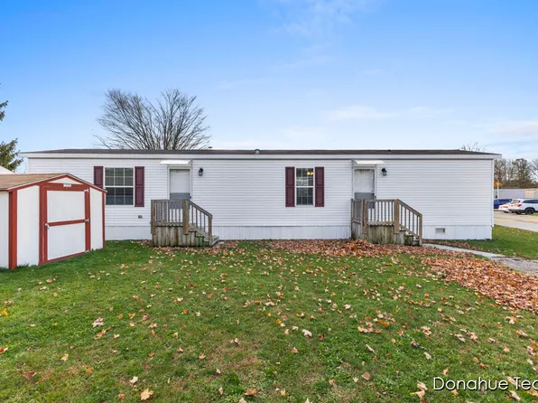 1800 W Main St #75, Lowell, MI 49331