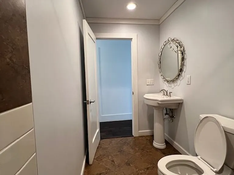 121 Gilbert Curry Dr — Photo 13