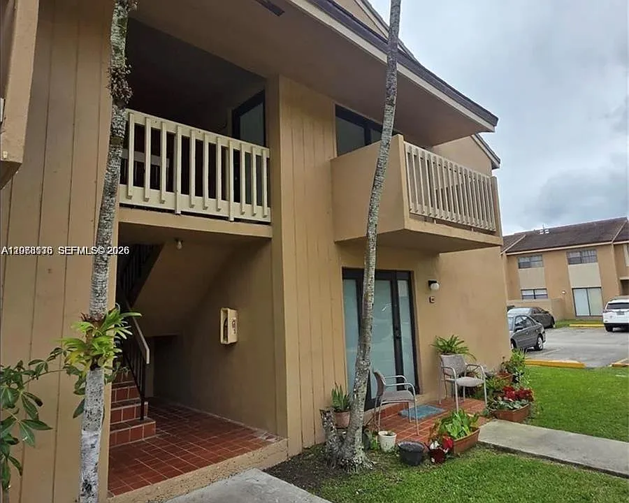 15439 SW 80th St #201