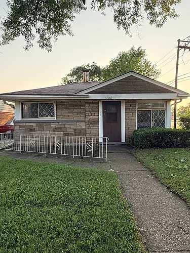 17002 Greenbay Ave Photo 1