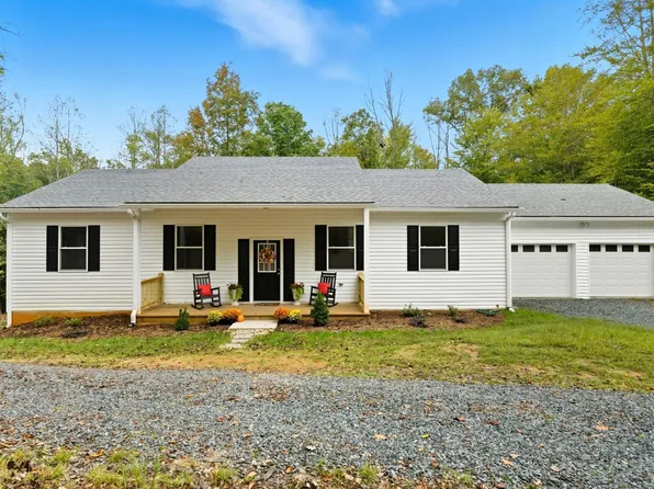 235 Hundley Ln, Madison Heights, VA 24572
