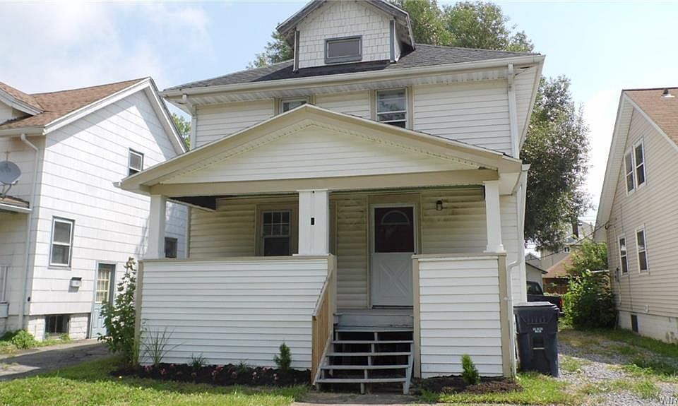 1st image of 92 Pine St