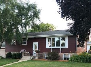 615 S Monroe St, Waterloo, WI 53594