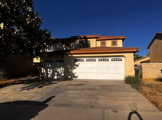 45428 Stadium Ln, Lancaster, CA 93535