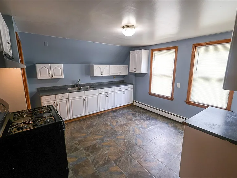 7 Gayland St #3 — Photo 1