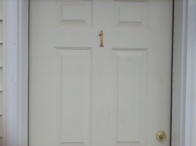 1st image of 940 Jefferson St APT 1