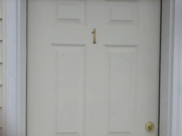 940 Jefferson St APT 1, Marquette, MI 49855