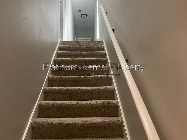 223 Fletcher St SW — Photo 8