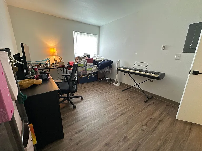University Park Apartments near Cornell University — Photo 664