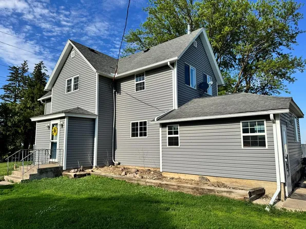 2107 Erickson Ave, Webster City, IA 50595
