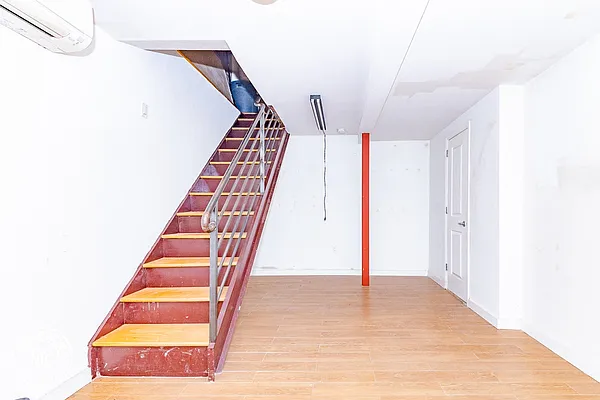 Rented by MySpaceNYC | media 12