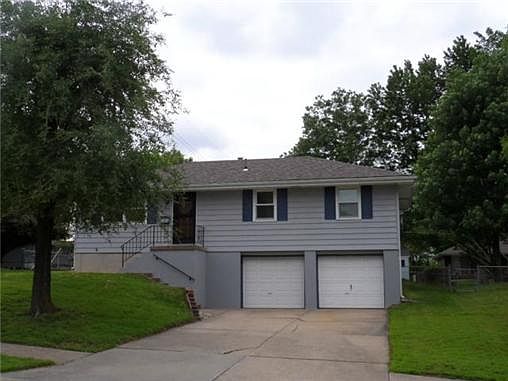 Siding, newer roof