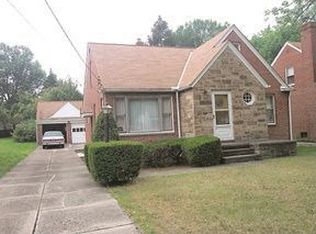 19406 Gladstone Rd, Warrensville Heights, OH 44122