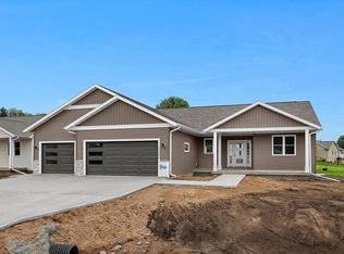 21590 Somerset Down Ln, Galesville, WI 54630