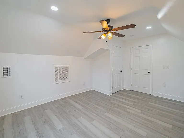 830 Market St — Photo 24