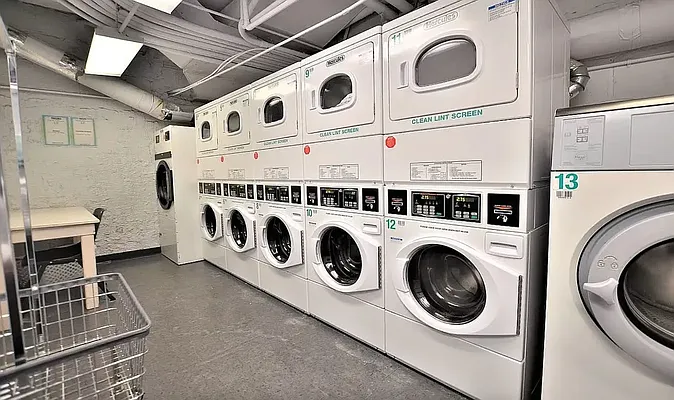 Rented by Manhattan Realty Group | media 6