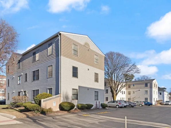 3 Washington St APT 6, Medford, MA 02155