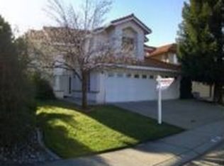 2832 Club Dr, Rocklin, CA 95765