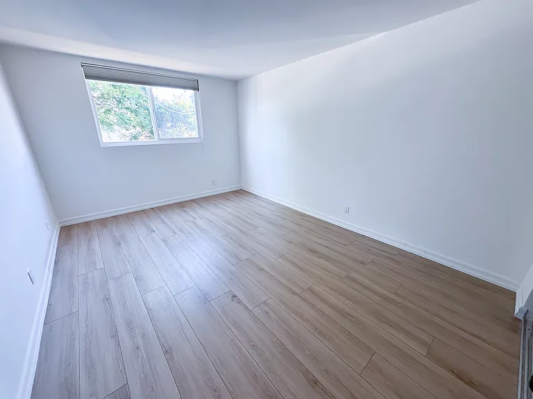 1450 Harvard St #3 — Photo 11