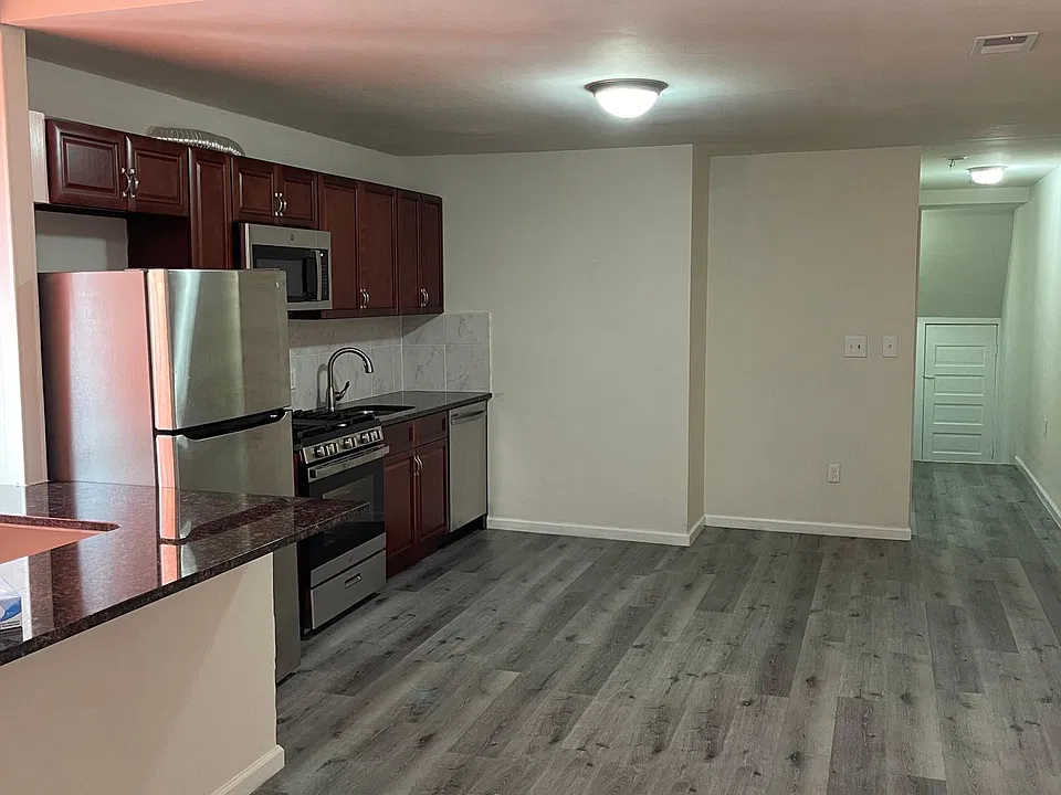 1227 Jackson St #1