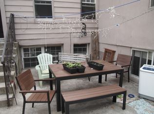 216 N 8th St #2H, Brooklyn, NY