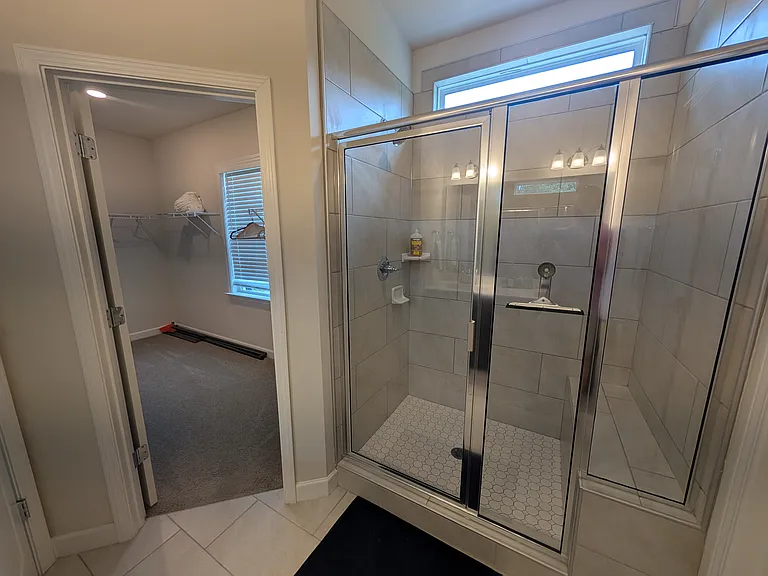 200 Bridge Point Dr — Photo 8