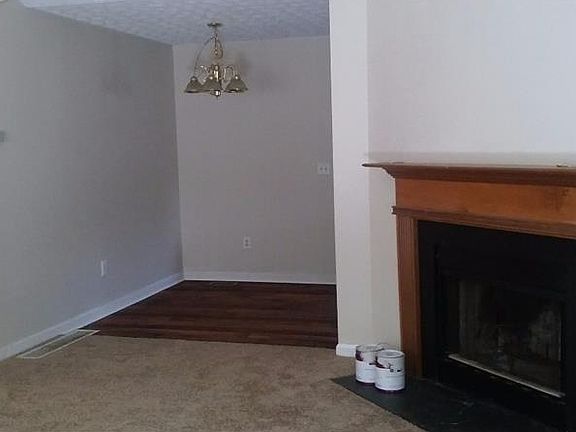 3rd image of 7181 Hazelwood Dr