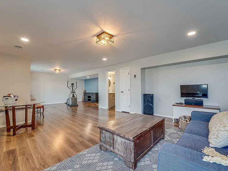 1302 Chamois Dr — Photo 19
