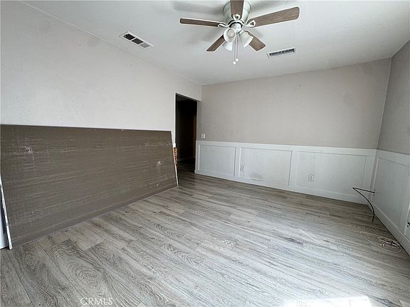 3rd image of 412 Beech St