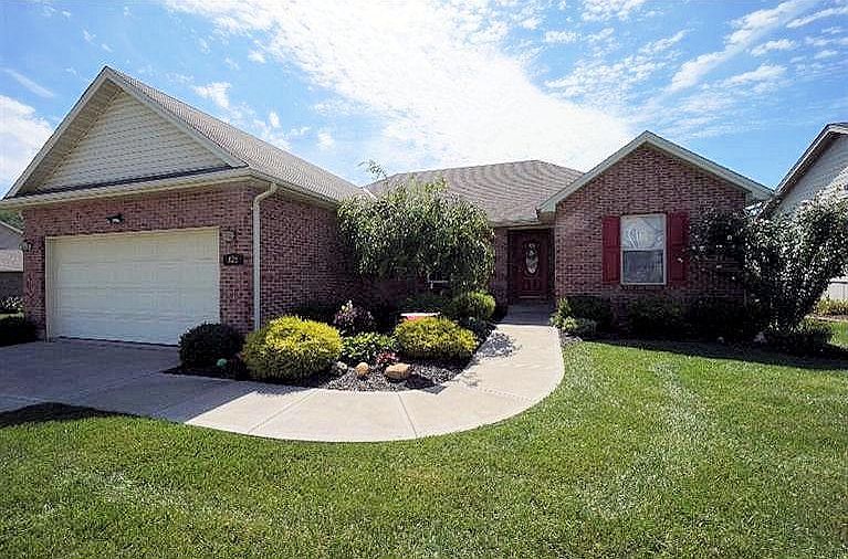 1st image of 425 Brandon Dr