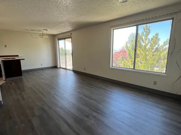 1913 Dawn Ct, Klamath Falls, OR 97603