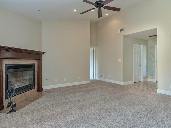 5th image of 2112 Northridge Dr