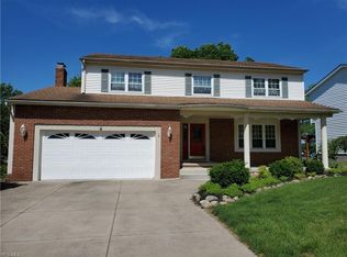 330 Shenandoah Blvd, Barberton, OH 44203