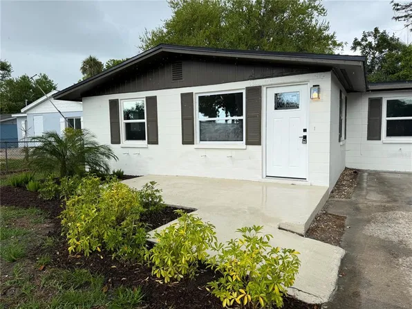 608 12th St W, Palmetto, FL 34221