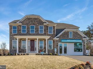 9001 Walnut Hill Rd, Fredericksburg, VA 22408