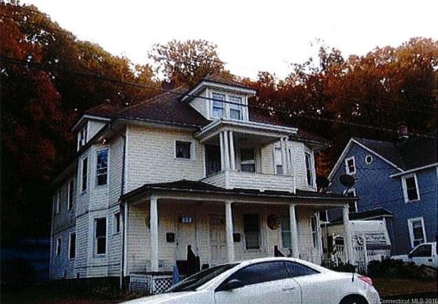 1st image of 25 Woodlawn Ave